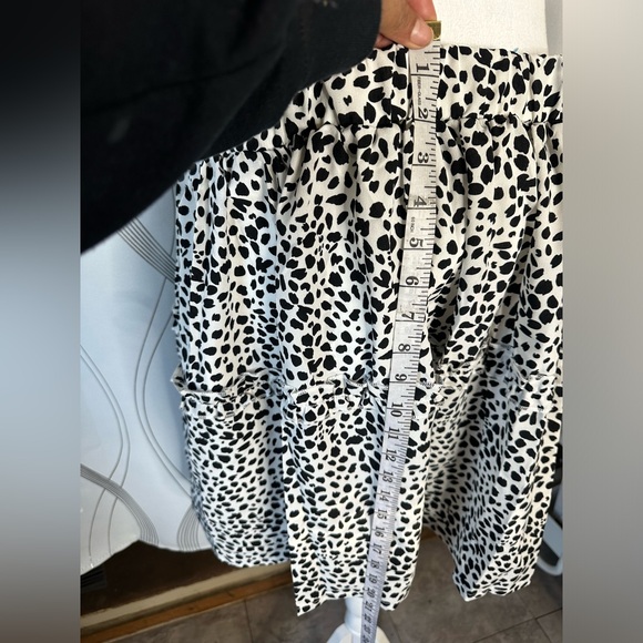 Ritera Women's Flared Short Skirt - Picture 4 of 5